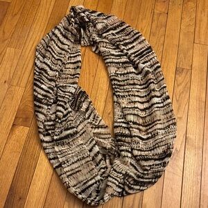 Calvin Klein Print Infinity Scarf